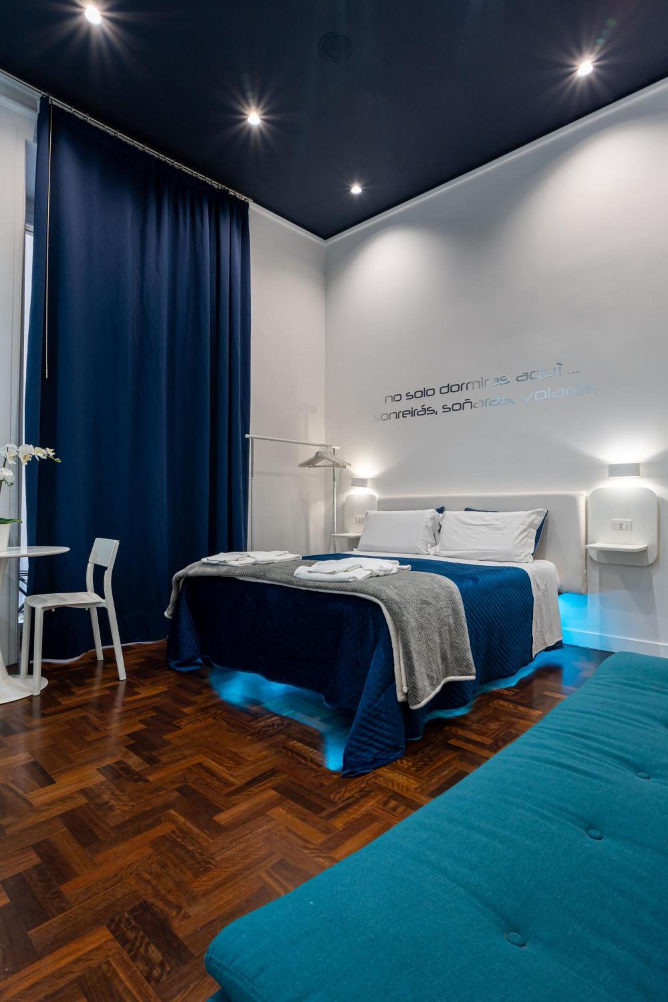 Skyhouse Duomo Bed & Breakfast Naples Exterior photo
